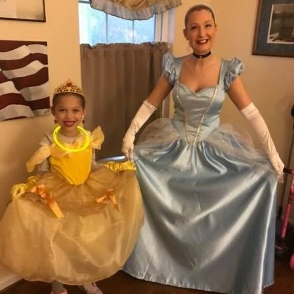 Meet your Posher, Sarah - Picture 1 of 1